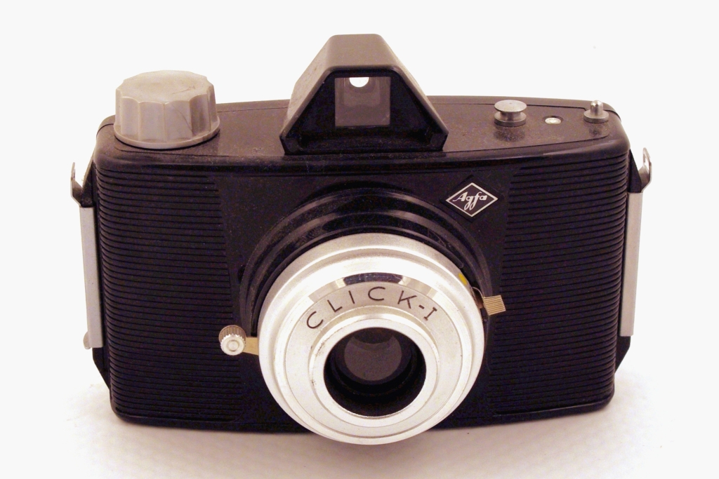 AGF 1290 - AGFA Click - 1 (1958-1970) rollfilm 6x6; Meniscus 11/72.5; egyszerű zár 