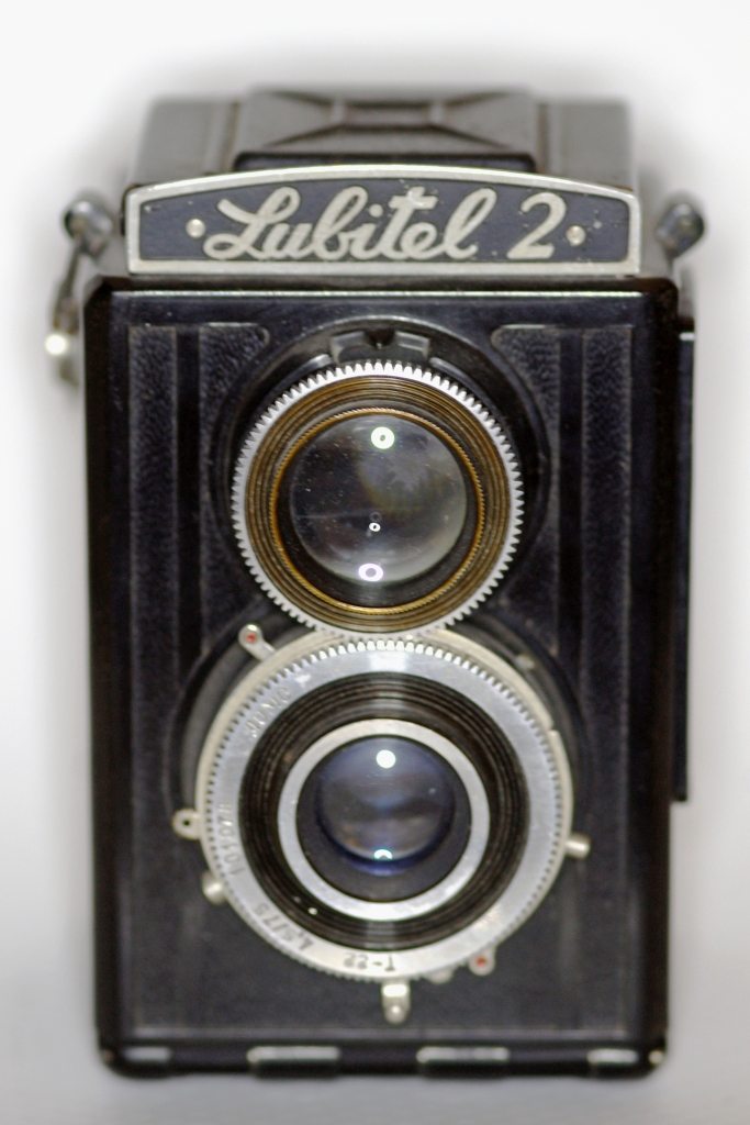 GMZ 0170 - LUBITEL 2 latin (1955-1980) rollfilm 6x6; LOMO T-22 4.5/75; 1/250