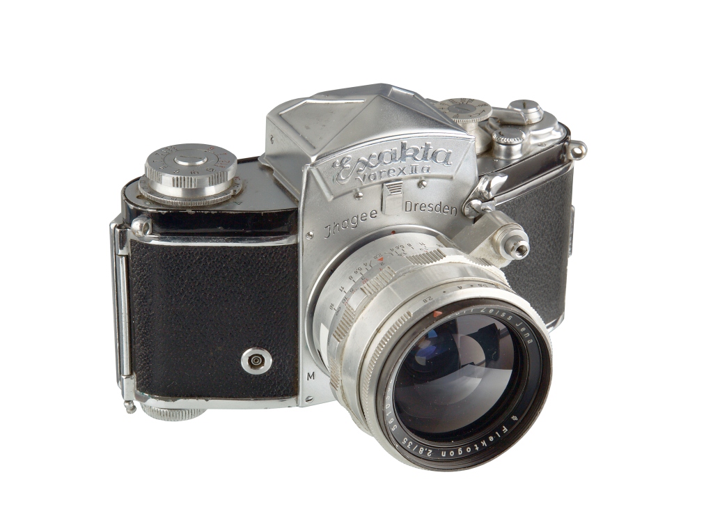IHA 2370 - EXAKTA Varex IIa (1956-1957)  35mm 24x36; Flektogon 2.8/35; SV 1/1000