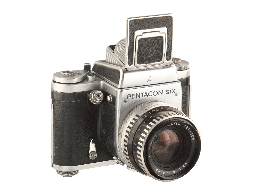 KWE 1070 - PENTACON SIX (1967) rollfilm 6x6; Biometar 2.8/80; SV 1/1000