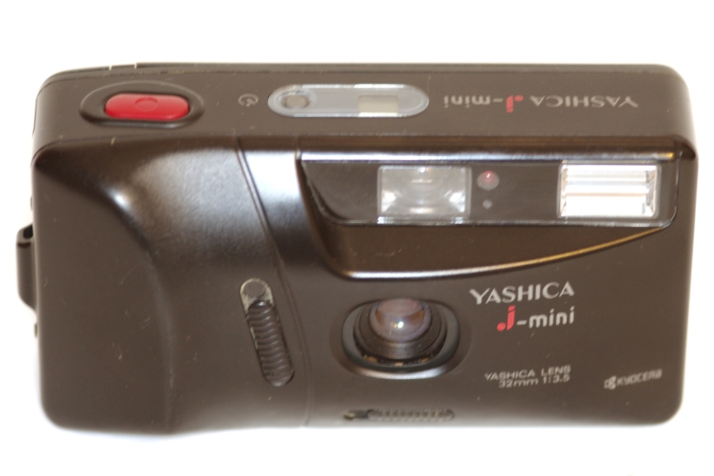 YAS 1420 - YASHICA J-mini (1990) 35 mm 24x36; Yashica 3.5/32; 1/125