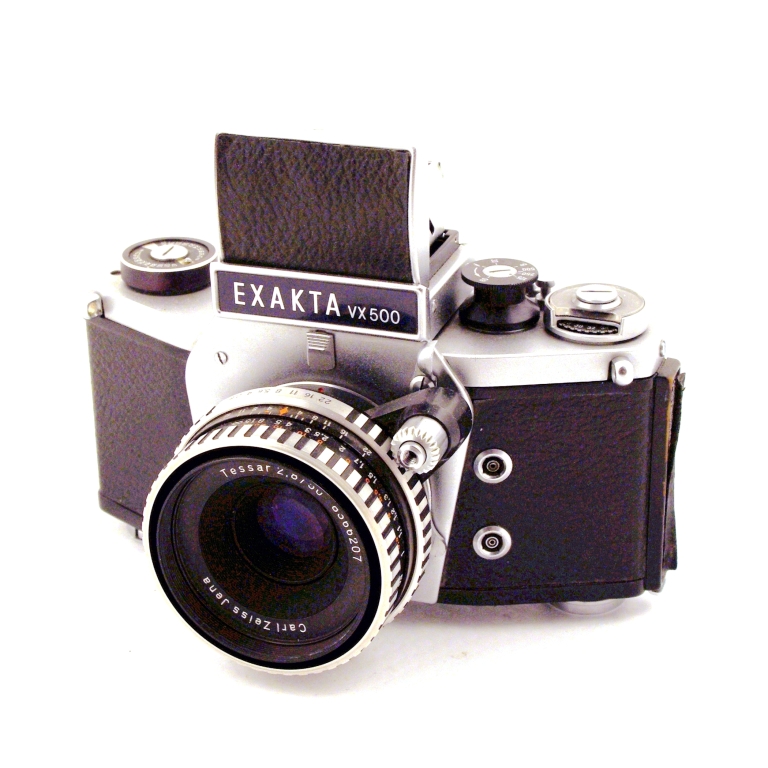 IHA 2440 - EXAKTA VX 500 'aus Dresden' (1969) 35mm 24x36; Tessar 2.8/50; SV 1/500