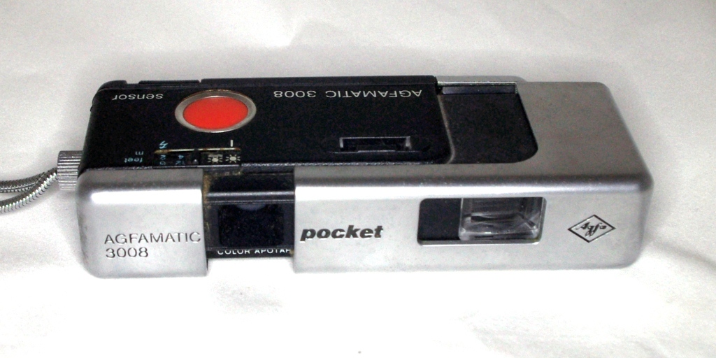 AGF 0560 - AGFAMATIC 3008  sensor (1975) minifilm 13x17; color apotar 6.5/27; 2 szektoros részár 