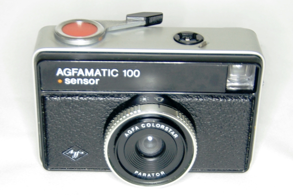 AGF 0140 - AGFAMATIC 100 sensor (1971) casette 28x28; AGFA COLORSTARV 11/42; PARATOR 1_80