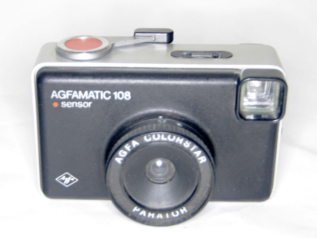AGF 0150 - AGFA AGFAMATIC 108 sensor (1978) casette 28x28; AGFA COLORSTAR 11/42; PARATOR 1_80 -2