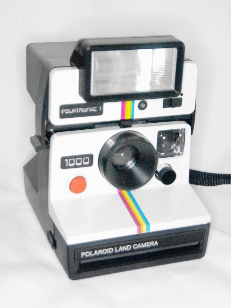 POL 0650 - Polaroid 1000 Red Button